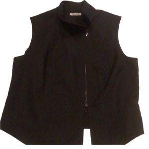 Bon Leal large Black lightweight asymmetrical vest two way zipper like new